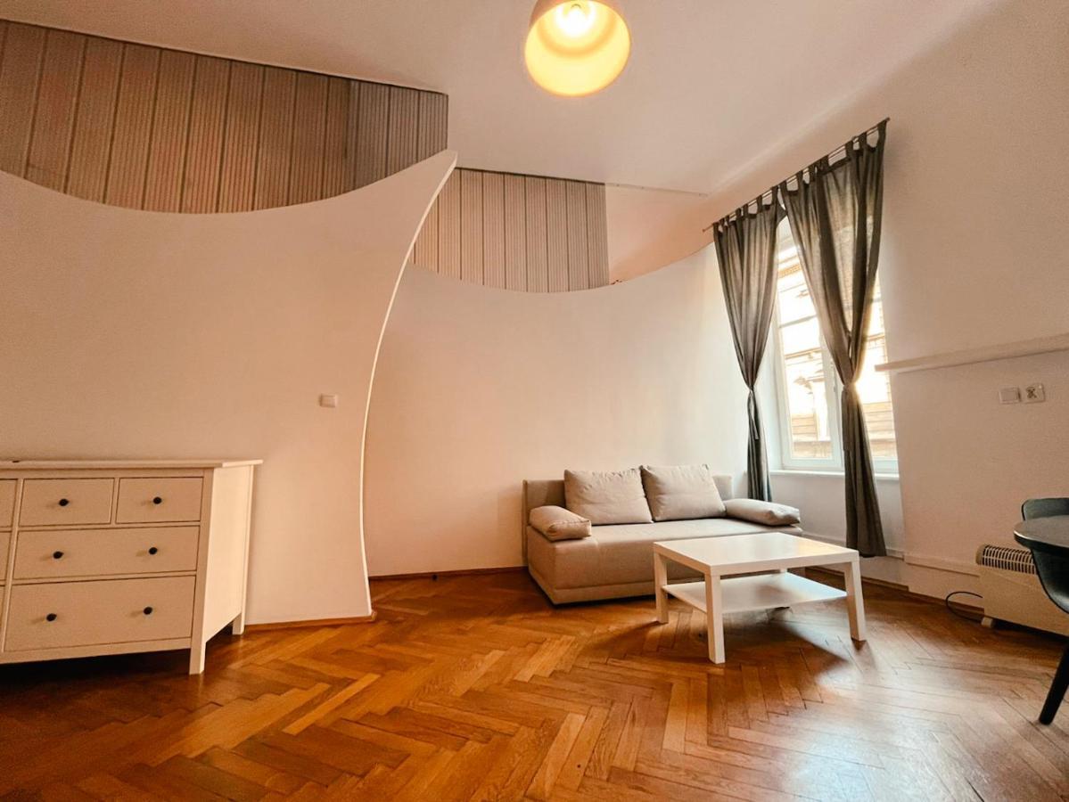 Batorego Apartment Krakau Buitenkant foto