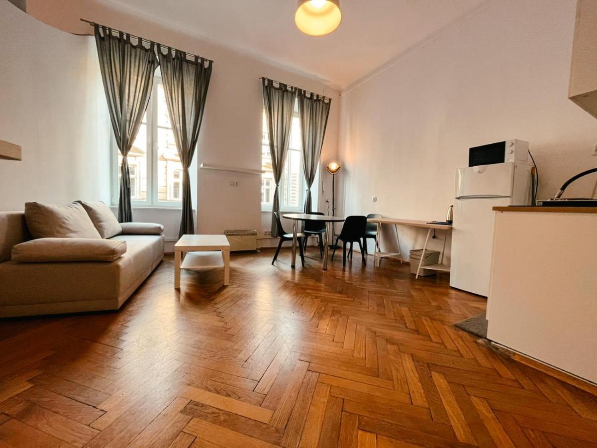 Batorego Apartment Krakau Buitenkant foto